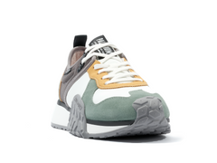 TROOP RUNNER