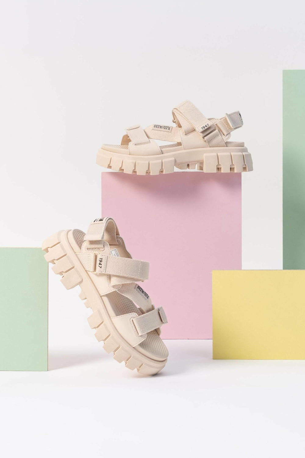 REVOLT SANDAL MONO SAND - Palladium