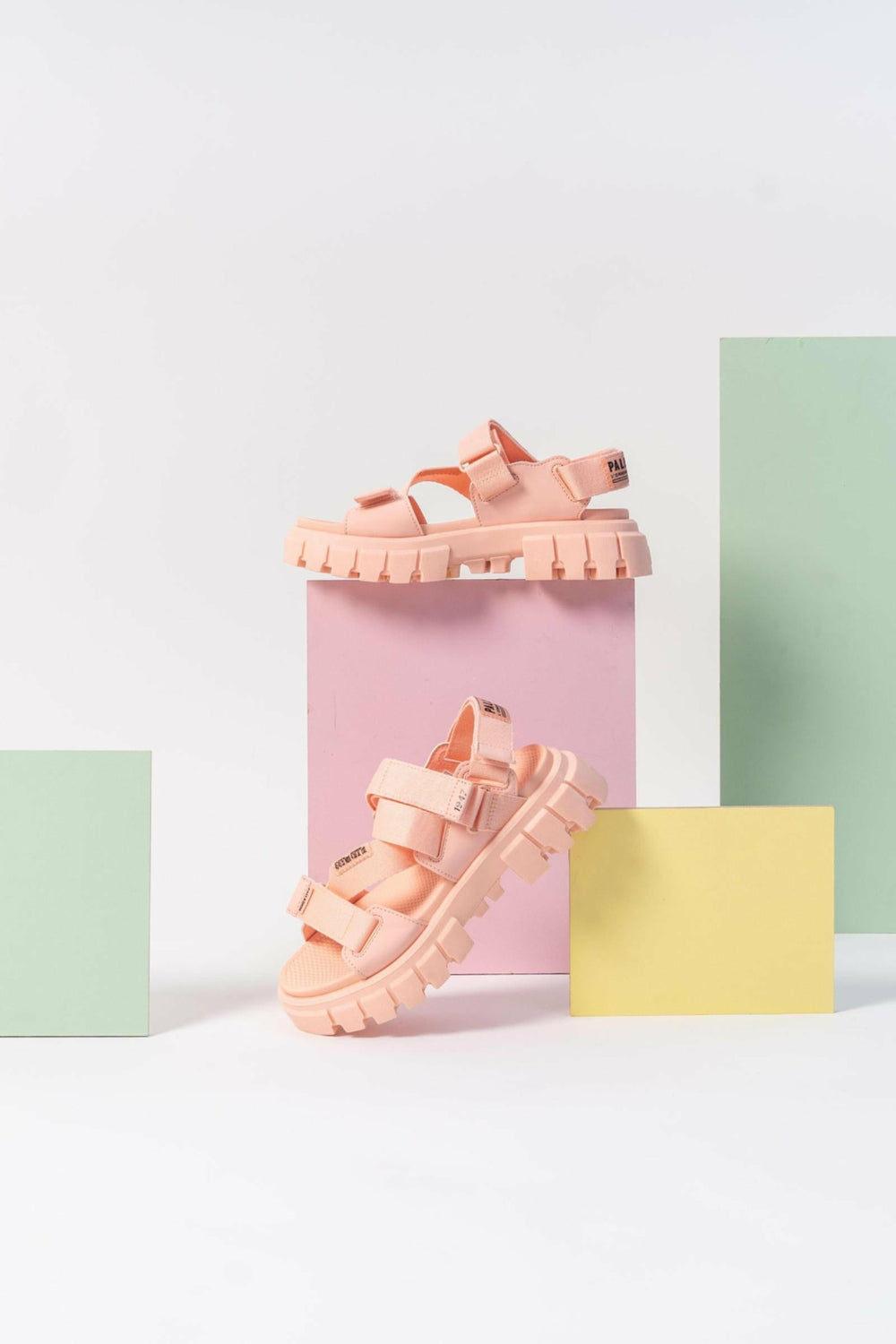 REVOLT SANDAL MONO SANDY PEACH - Palladium